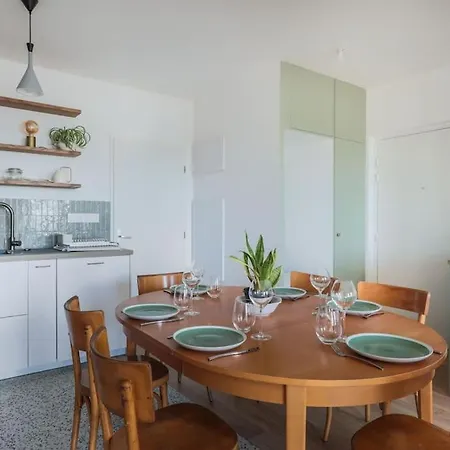 Apartamento Charmant Avec Balcon A St-denis